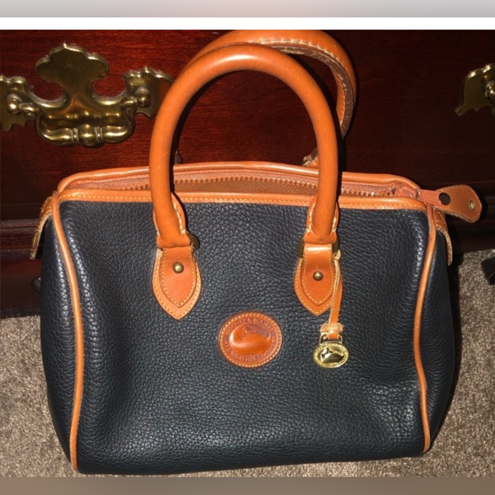 Dooney & Bourke bag